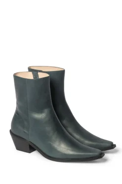 Intimation Boot-Atlantic|zoe kratzmann Hot